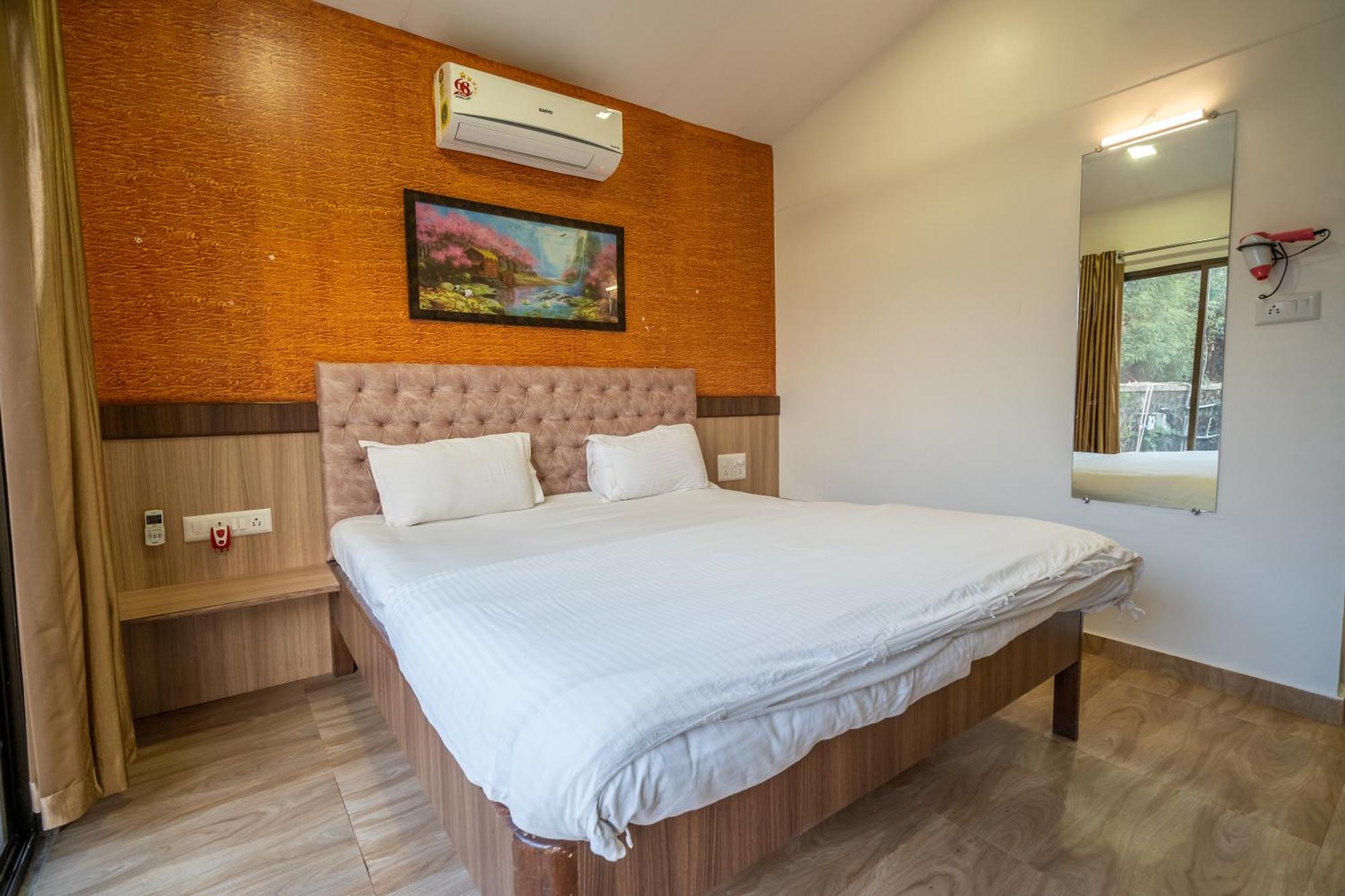 Green Velvet Resort-Near Pawna Lake Lonavala Extérieur photo